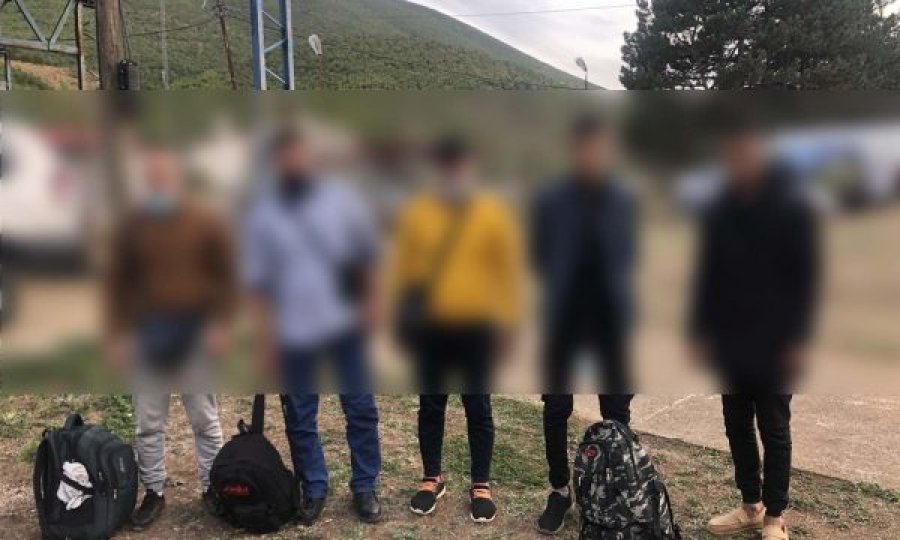 Arrestohen pesë migrantë dhe kosovari që tentoi t’i kontrabandojë
