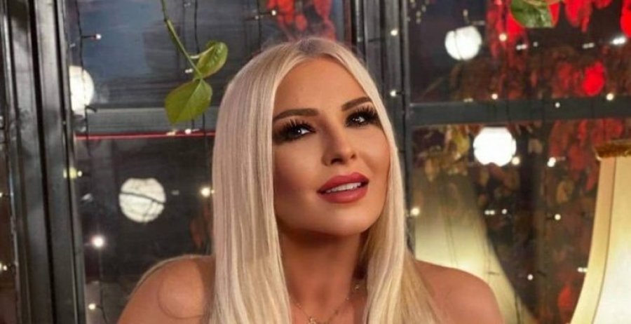 Mihrije Braha ndjek trendin, pozon në bikine