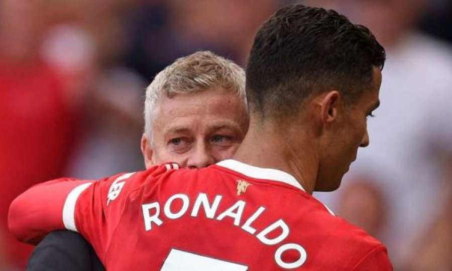 Trajneri i Manchester Unitedin paralajmëron se edhe Ronaldo do ta ngrohë stolin