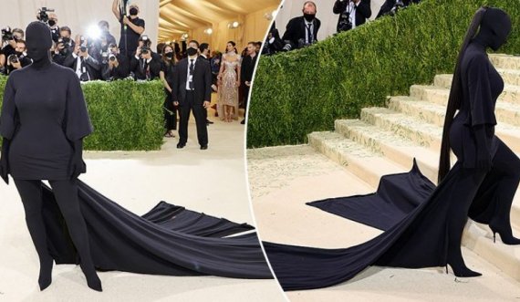 Kim Kardashian sërish ‘i tmerron’ njerëzit, shfaqet komplet në të zeza në Met Gala 2021