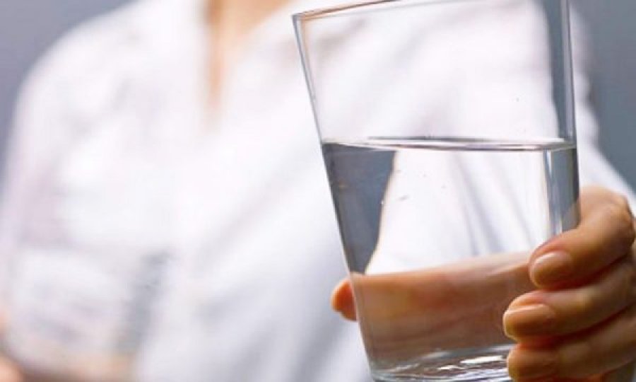 KRU “Hidrodrini” apel qytetarëve: Kurseni ujin e pijshëm, ka rënë niveli i burimeve