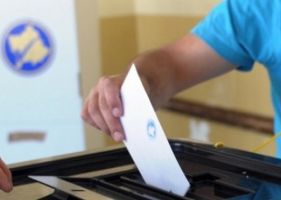 Qytetari që votoi sot edhe në Kosovë dhe në Maqedoninë e Veriut