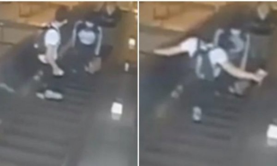  Për një fjalë, burri e goditi dhe e rrëzoi gruan nga shkallët lëvizëse të metrosë 