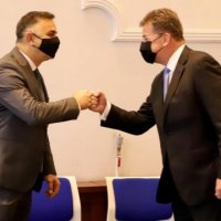 Tahiri takon Lajçakun, kërkon sqarim për temën e arkivave të UÇK-së