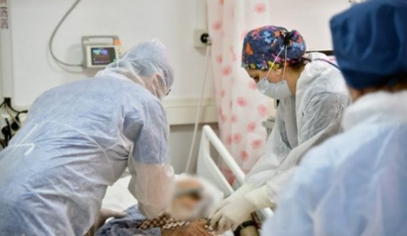 ShSKUK: 719 pacientë në trajtim nga COVID-19, 67 më pak se të mërkurën