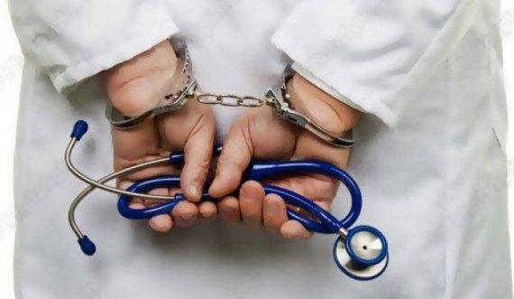 Arrestohet një mjek, dyshohet për keqpërdorim të pozitës zyrtare 