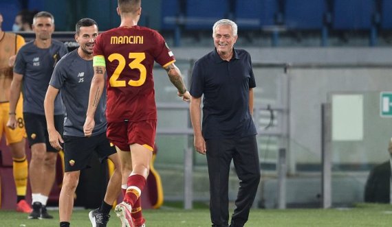 Mourinho tregon një ngjarje interesante nga ndeshja e fundit: Kur lojtari nuk t’i dëgjon këshillat dhe shënon, vetëm duhet të qeshësh