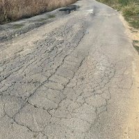 Blerja e votave me “një petë lakrori” asfalt!