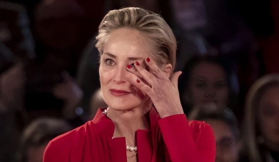 “Nipi im, falë dhurimit të organeve të tij shpëtoi jetën e tre personave”, Sharon Stone rrëfehet pas humbjes së madhe