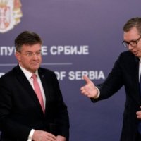 Miroslav Lajçak të hënën takohet me Aleksander Vuçiqin, flasin për dialogun Kosovë-Serbi