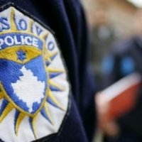 15-vjeçari vret prindërit dhe motrën