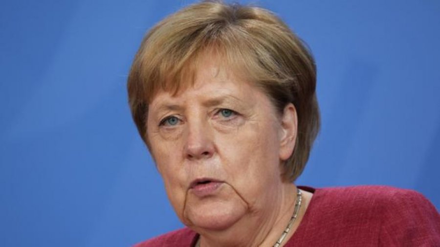 Nuk deklarohet kurrë për politikë e del pak në media, ky është burri i Angela Merkel 