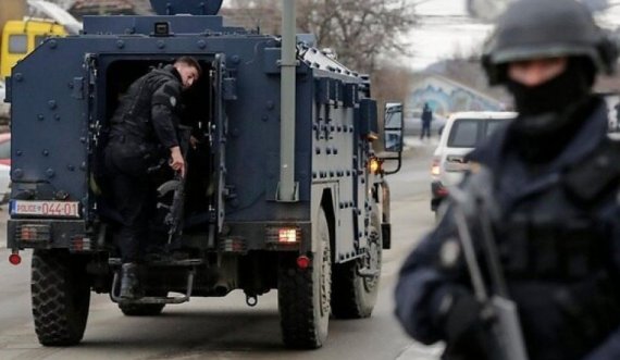 Forca të mëdha policore në Jarinje, nga sot nuk kalon askush me targa KS