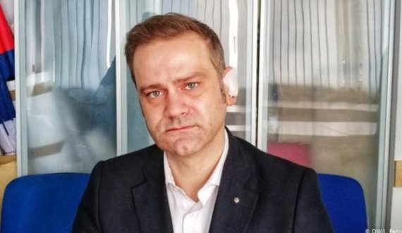  Flet ish-negociatori serb: Ka skaduar marrëveshja për targat e veturave, Serbia po gënjen 