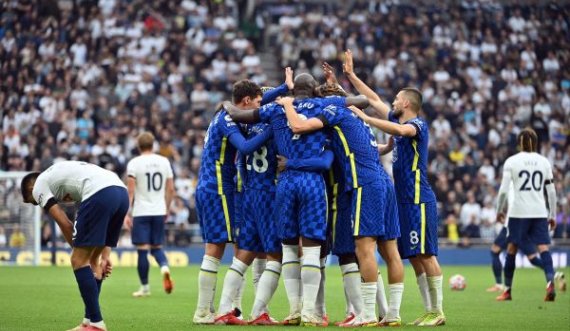 “Burrat kundër djemve” – Keane me kritika të ashpra për Tottenhamin dhe Kane pas humbjes ndaj Chelseat