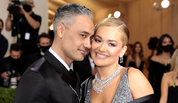 Pasi pranoi se janë bashkë, Rita Ora flet për herë të parë për lidhjen me regjisorin e njohur