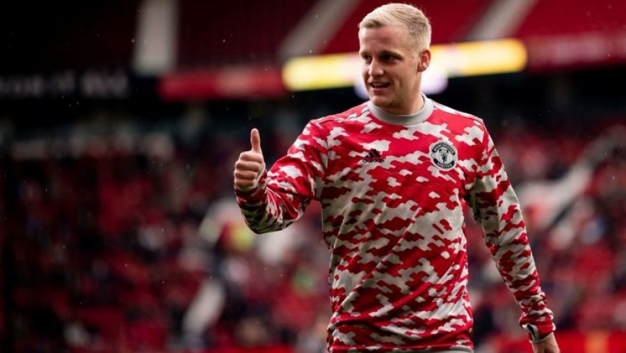 Interi e do holandezin Van de Beek, por problem mbetet çmimi i tij