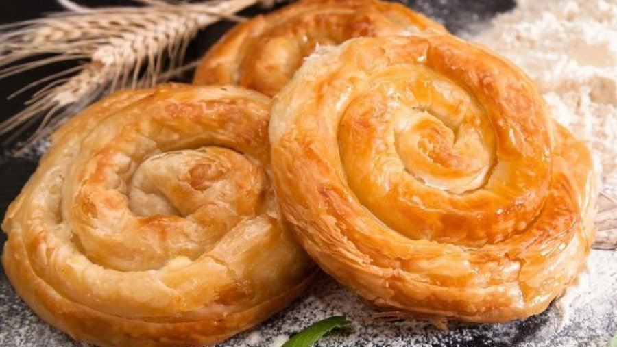 Receta e Cekës: Pite me djathë