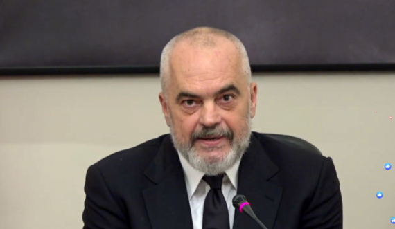  Reagon Edi Rama për tensionet në Veri: Kosova të dialogojë, Serbia të bashkëpunojë, BE të ndërmjetësojë 