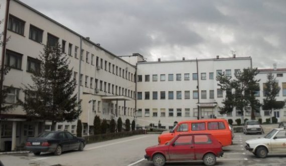 Ulje e rasteve me COVID-19, Spitali i Gjilanit rikthen në punë 4 reparte