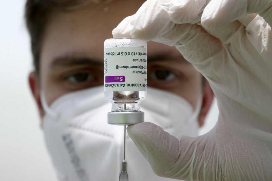ShBA-ja mund t’ua ndalojë hyrjen atyre që kanë marrë AstraZeneca