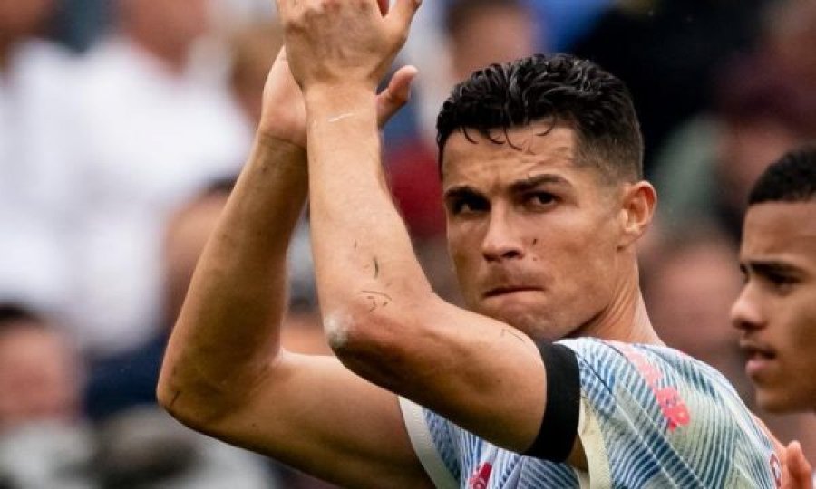 Ronaldo i ofron përkrahje futbollistit që po lufton për jetën