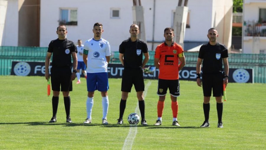Kosovarët Visar Kastrati dhe Fatmir Sekiraqa ndajnë drejtësinë ne ndeshjet kualifikuese të Kampionatit Evropian U-17