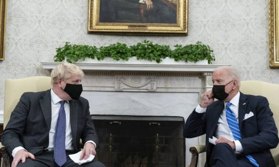 Pasi e acaroi Francën, Bideni i ftohtë edhe me Britaninë, s’i premton marrëveshje