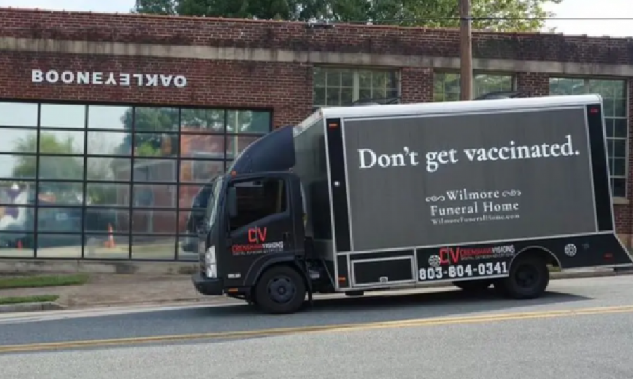 Fushata me kamion kufomash: Mos u vaksinoni, shihemi së shpejti