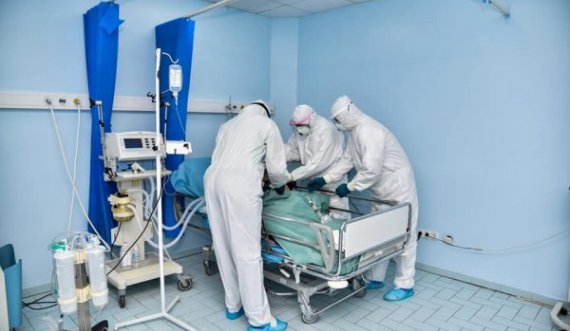 ShSKUK: 421 pacientë po marrin trajtim për koronavirus, 40 në gjendje të rëndë