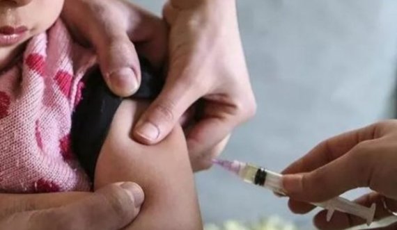 Foshnjës i jepet gabimisht vaksina anti-Covid, Prokuroria nis hetimet