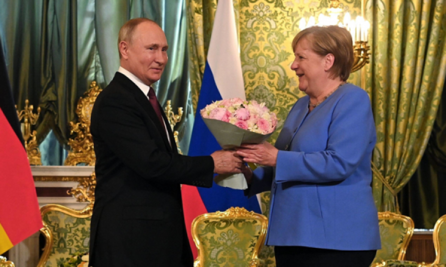  BE-ja akuzon Rusinë për sulme kibernetike dy ditë para zgjedhjeve në Gjermani 