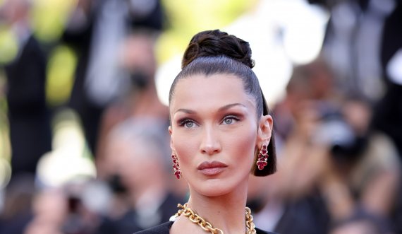 Jo të gjithëve do t’ju pëlqejë trendi i bukurisë që riktheu Bella Hadid