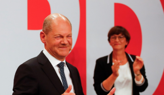  SPD mund partinë e Merkelit me rezultat të ngushtë 