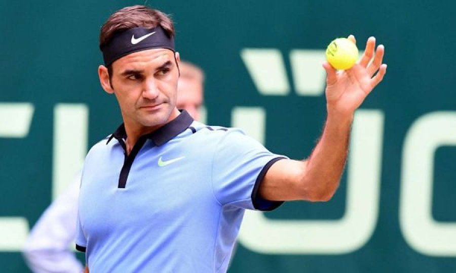 Roger Federer tregon kur do të rikthehet