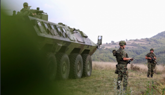  Pamje të ushtrisë serbe në Rudnicë, vend afër kufirit me Kosovën 