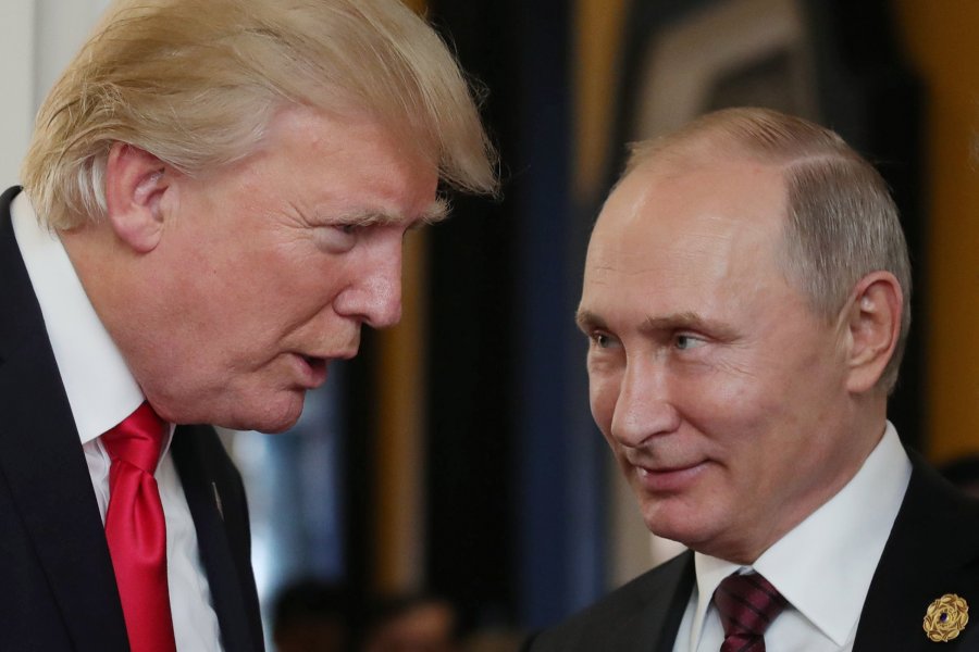  Libri i ri: Trumpi i tha Putinit “Do ta luaj të fortin me ty – para kamerave” 