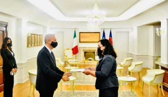 Osmani pranoi letrat kredenciale nga ambasadori i Italisë në Kosovë