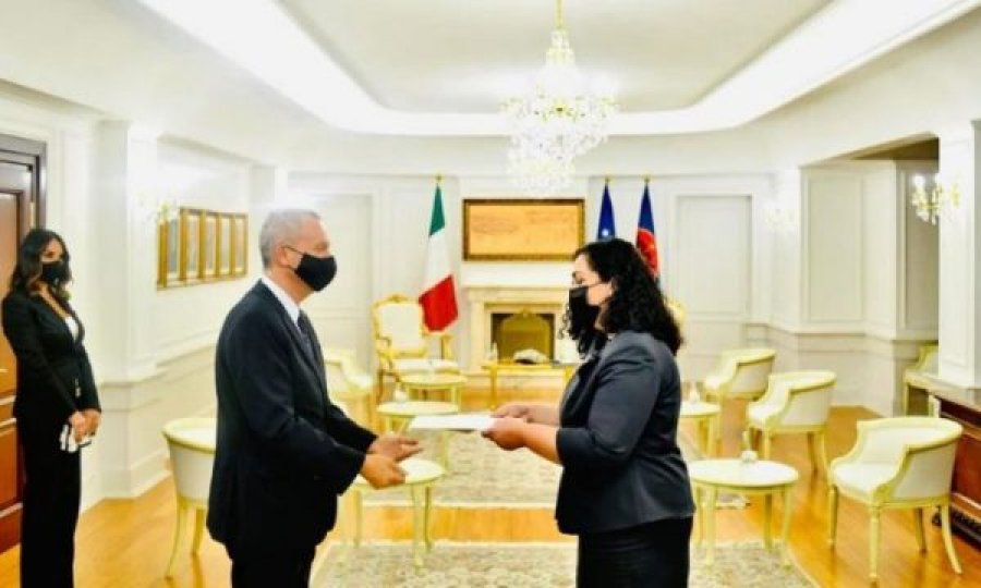 Osmani pranoi letrat kredenciale nga ambasadori i Italisë në Kosovë
