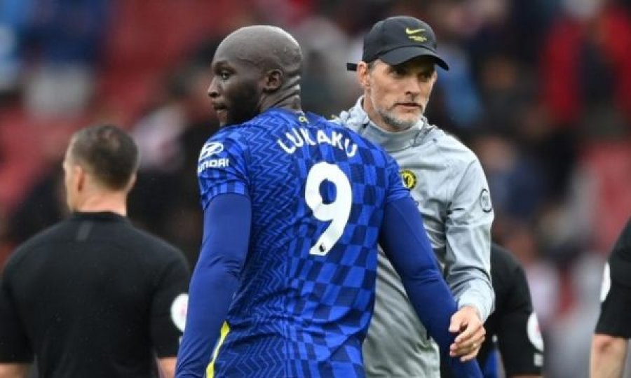 Conte thotë se Chelsea s’po di si ta përdorë Lukakun