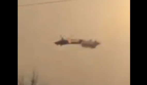 Preciziteti i armëve perëndimore: Pamje kur qëllohet dhe rrëzohet helikopteri rus në Ukrainë