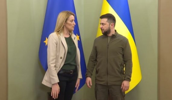 Presidentja e Parlamentit Evropian viziton Kievin në kohë lufte, takohet me Zelenskyn