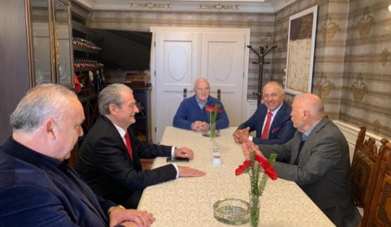 Ish-at e rajonit janë bërë bashkë sot