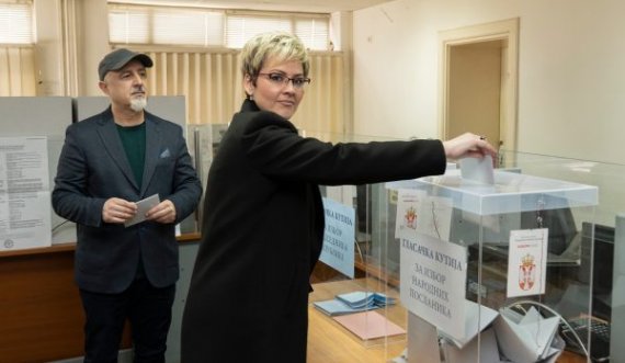 Kryetarja e Preshevës voton: Sot është dita aktivizim kundër pasivizimit