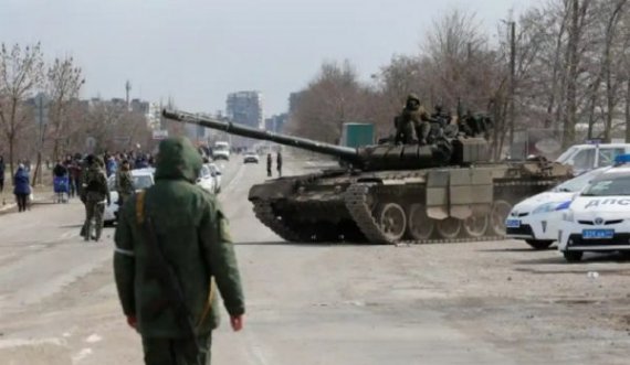 Rusia vijon bombardimet, disa raketa godasin Mykolaiv-in