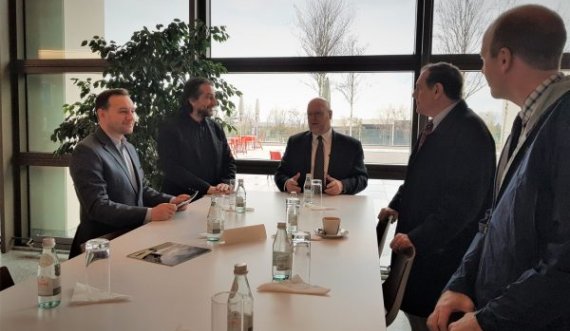 Ambasada e SHBA’së në Prishtinë pret në takim Kryetarin e Prishtinës Përparim Rama