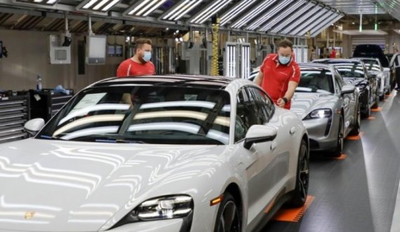 Porsche thotë se viti 2021 ishte më i suksesshmi në historinë e kompanisë