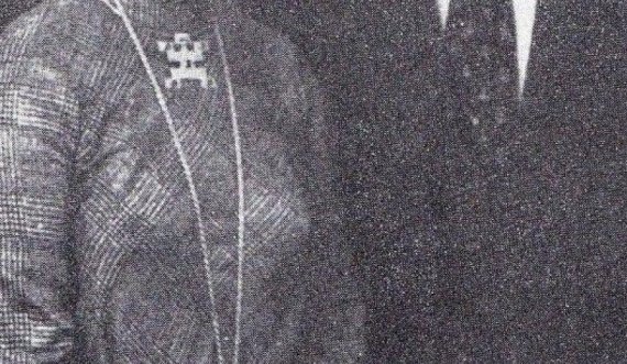 Publikohet fotoja e rrallë, vëllau i Nënë Terezës me mbesën e Ismail Qemalit