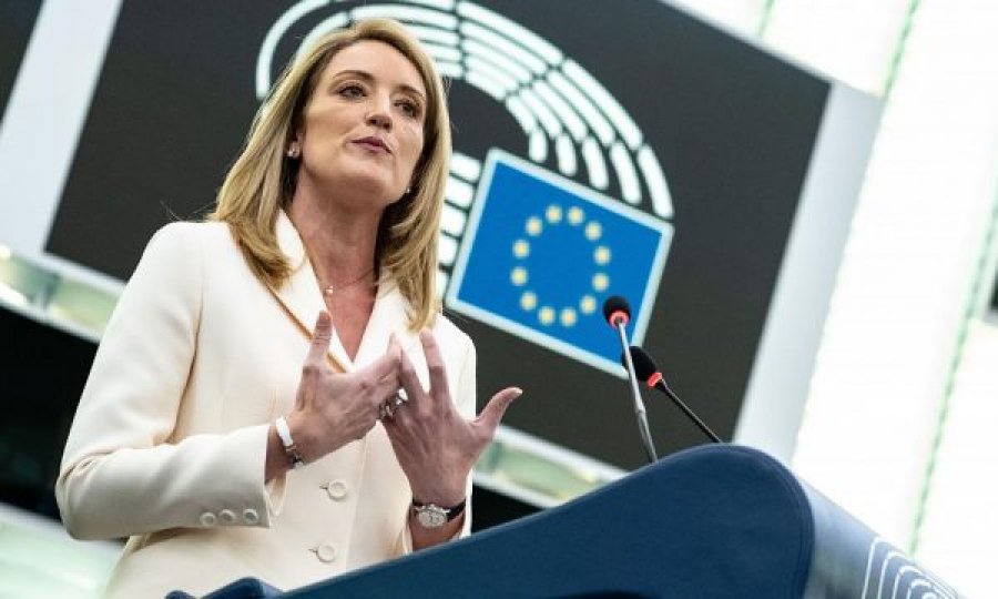 A do ta dëgjojë dikush Kryetaren e PE’së që po kërkon heqjen e vizave për Kosovën