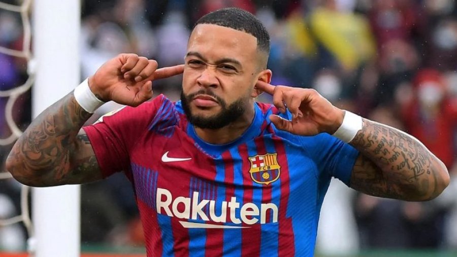 Depay drejt shkëputjes së kontratës me Barcelonën